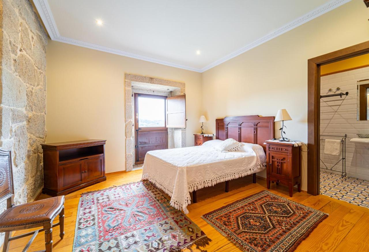Casa Rural Pazo San Damian Amoeiro Bagian luar foto