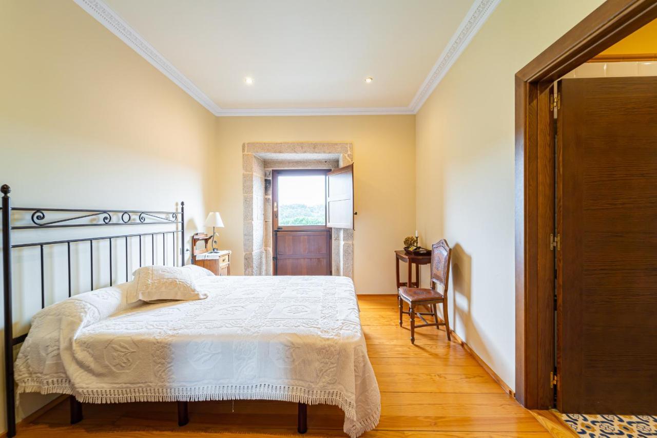 Casa Rural Pazo San Damian Amoeiro Bagian luar foto