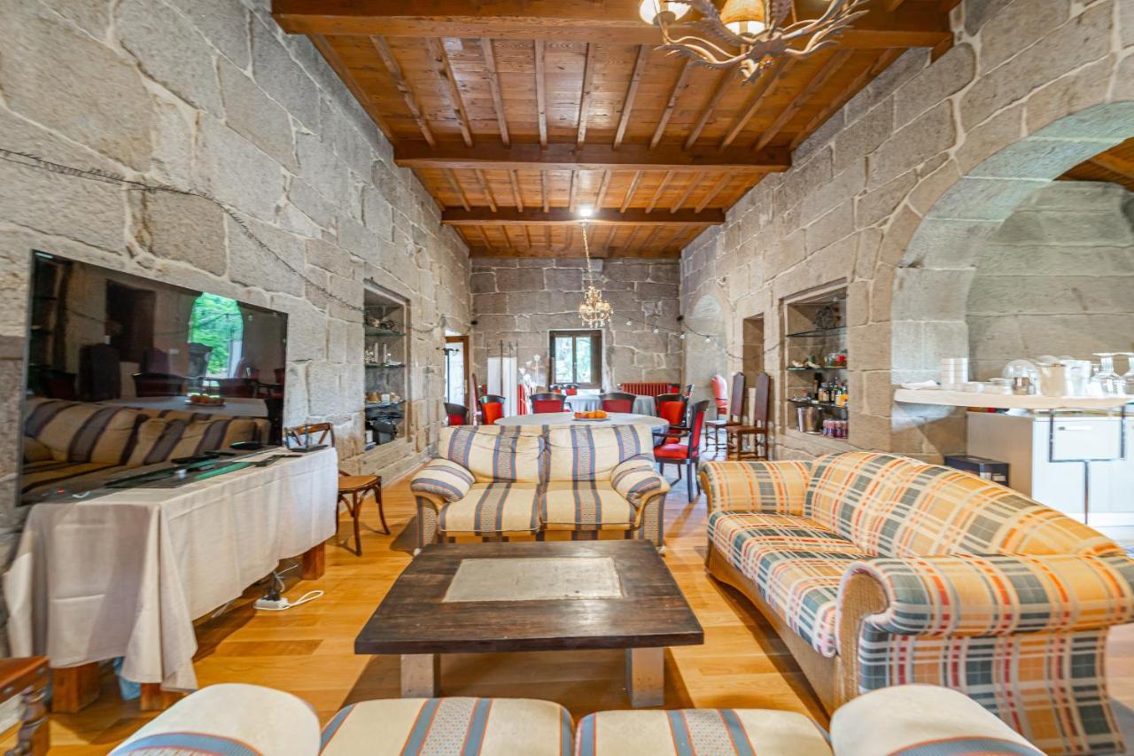 Casa Rural Pazo San Damian Amoeiro Bagian luar foto