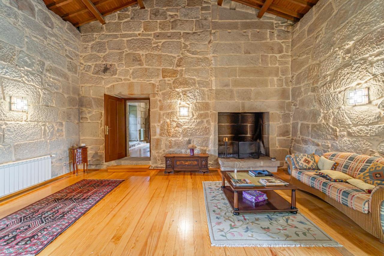 Casa Rural Pazo San Damian Amoeiro Bagian luar foto