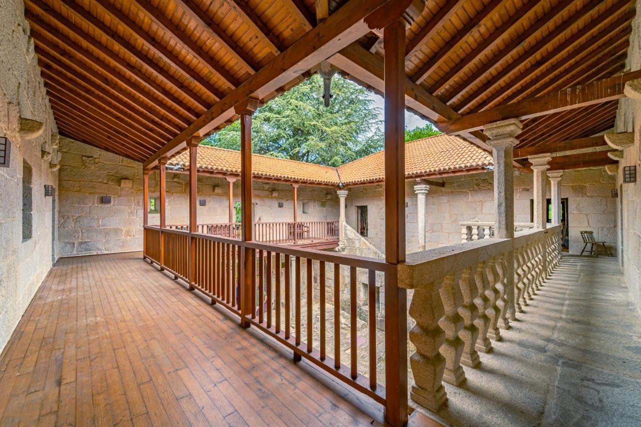 Casa Rural Pazo San Damian Amoeiro Bagian luar foto