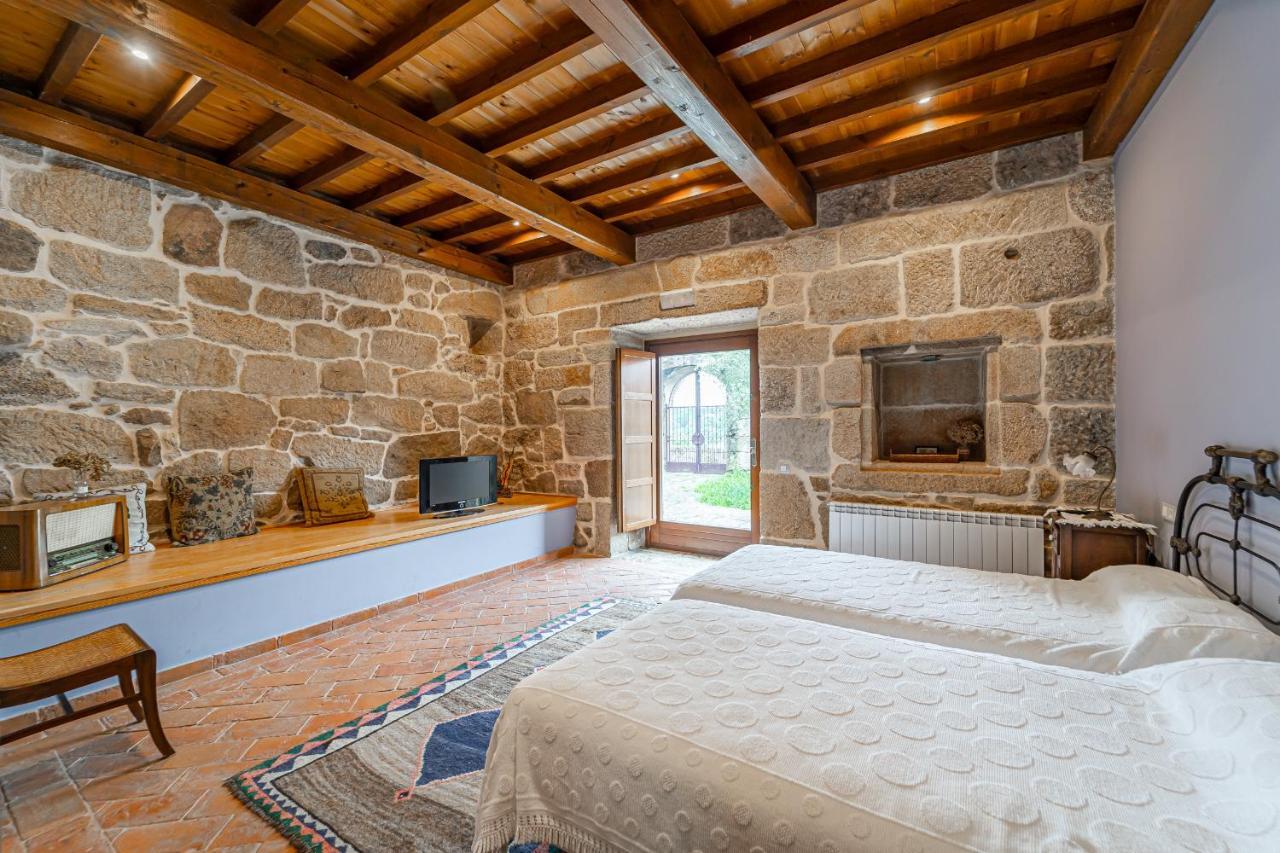 Casa Rural Pazo San Damian Amoeiro Bagian luar foto