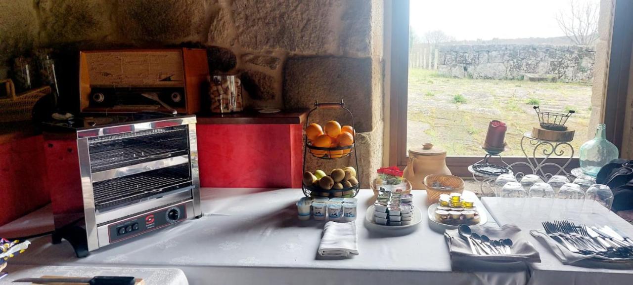 Casa Rural Pazo San Damian Amoeiro Bagian luar foto