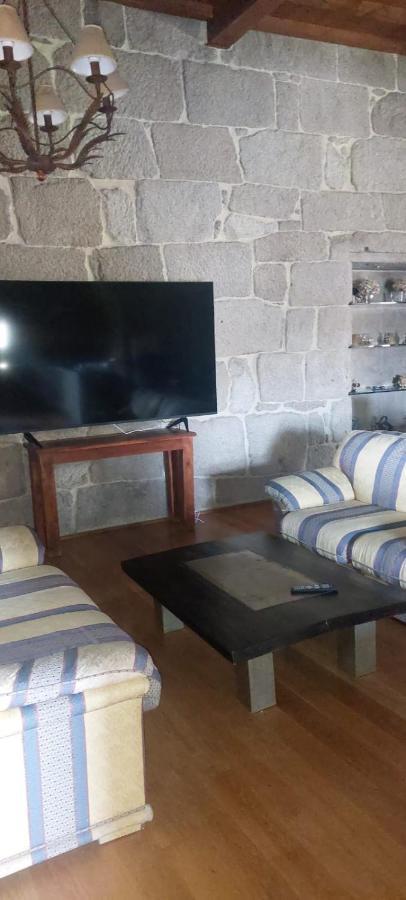 Casa Rural Pazo San Damian Amoeiro Bagian luar foto